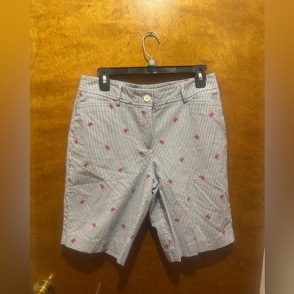 Talbots Bermuda blue and white striped crab shorts women’s size 8 - Picture 1 of 4
